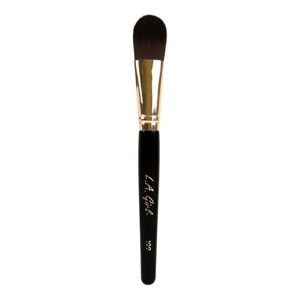 LA GIRL FLAT FOUNDATION BRUSH