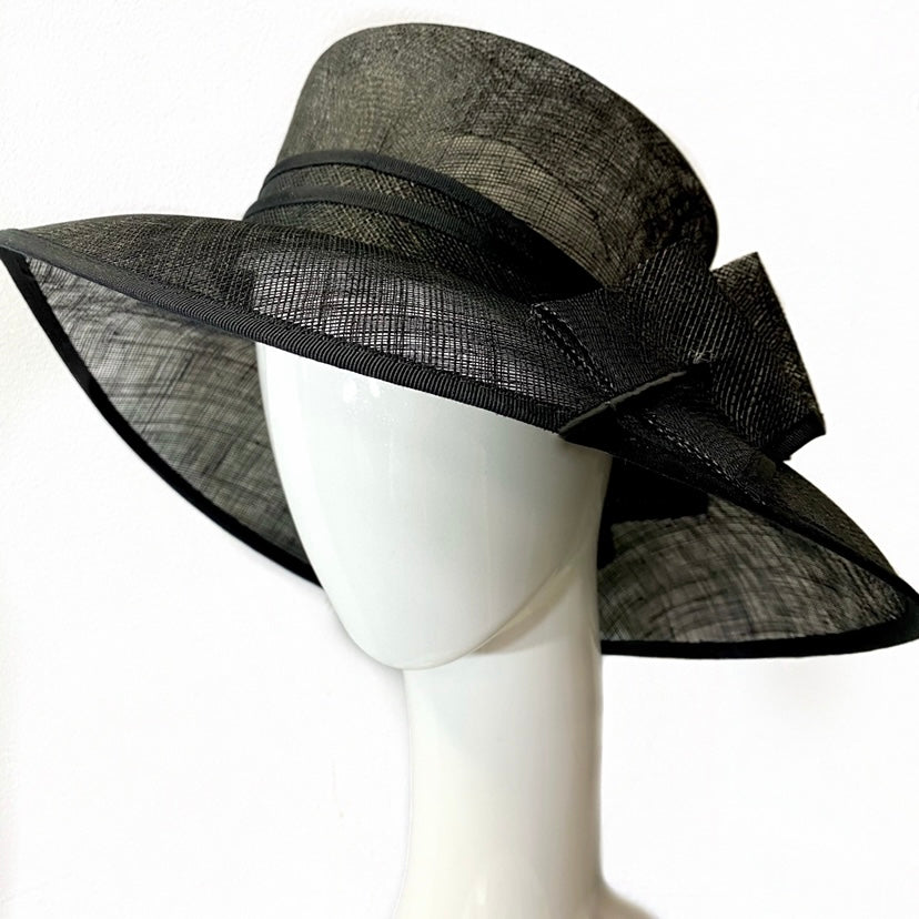 Chic Hat- Black with Accordion Accent