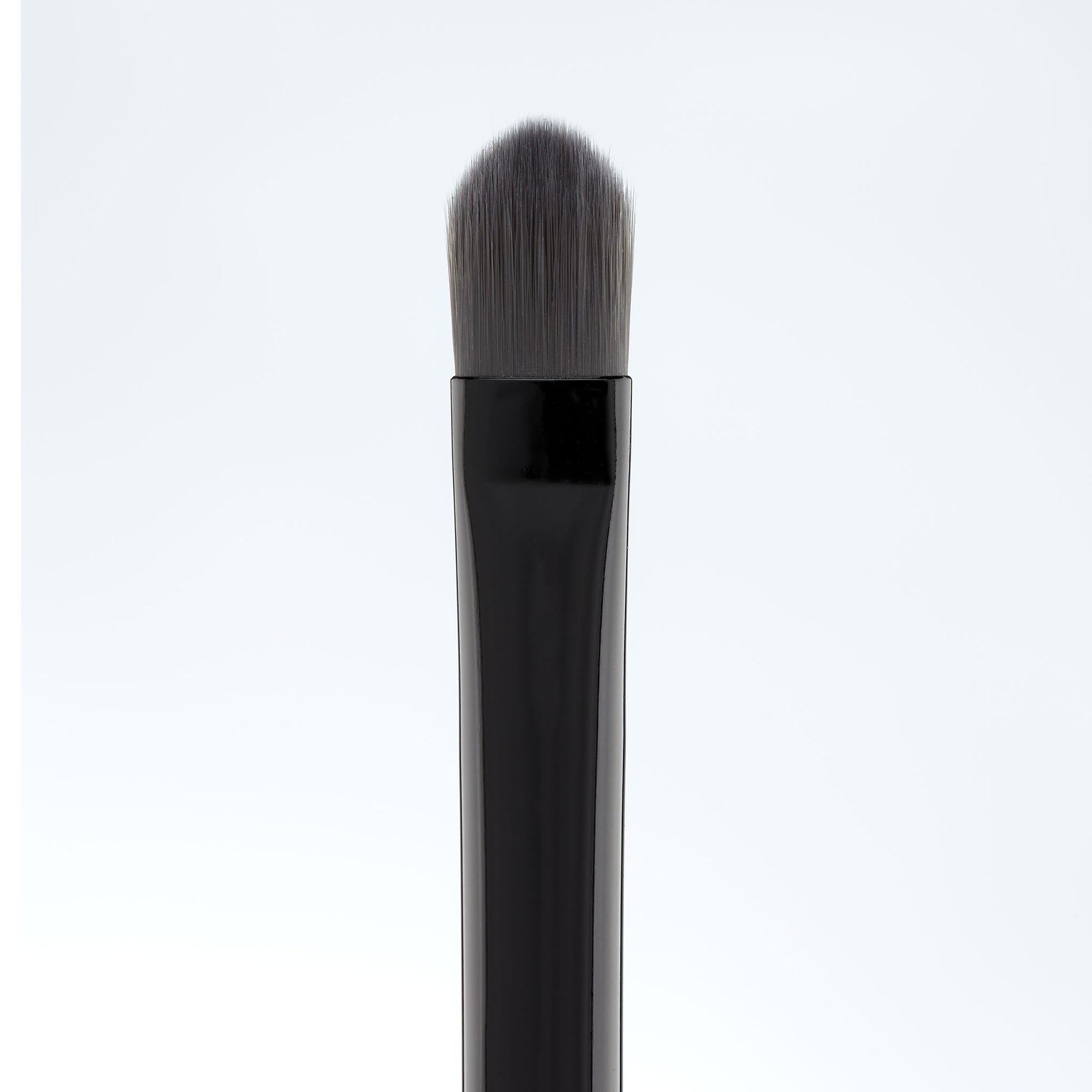 TRUE FICTION CONCEALER BRUSH MB104